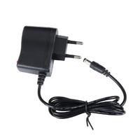 6 VOLT 1 AMPER LEDLİ 5.5*2.5 MM UÇLU PRİZ TİPİ ADAPTÖR